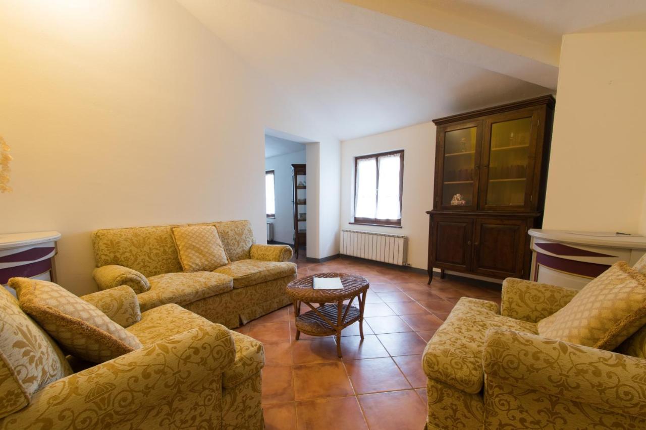 Casa Vacanze Villa Giusterna Monte Benichi Ngoại thất bức ảnh